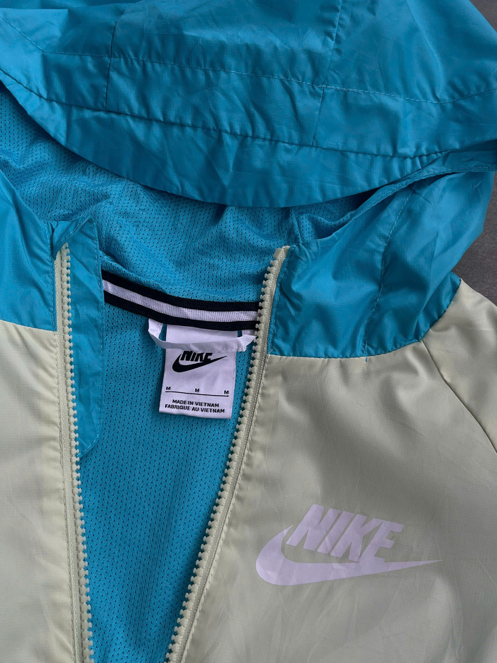 z6071148310375_9eb39cdf818ead78c7aa753019e70e9c